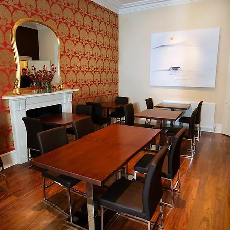 Boutique 25 Bed & Breakfast