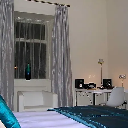 Πανσιόν Boutique 25 3*