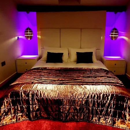 Boutique 25 בית הארחה 3*